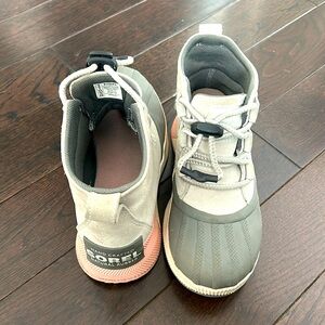 Sorel waterproof girls 2